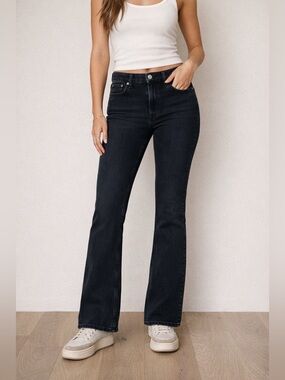 Abercrombie & Fitch The Bootcut Midrise - Size 27L